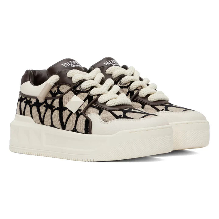 VALENTINO GARAVANI Off-White & Brown One Stud XL Sneakers
Regular price