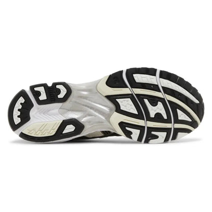 Asics Gel Kayano 14 'Silver Cream'