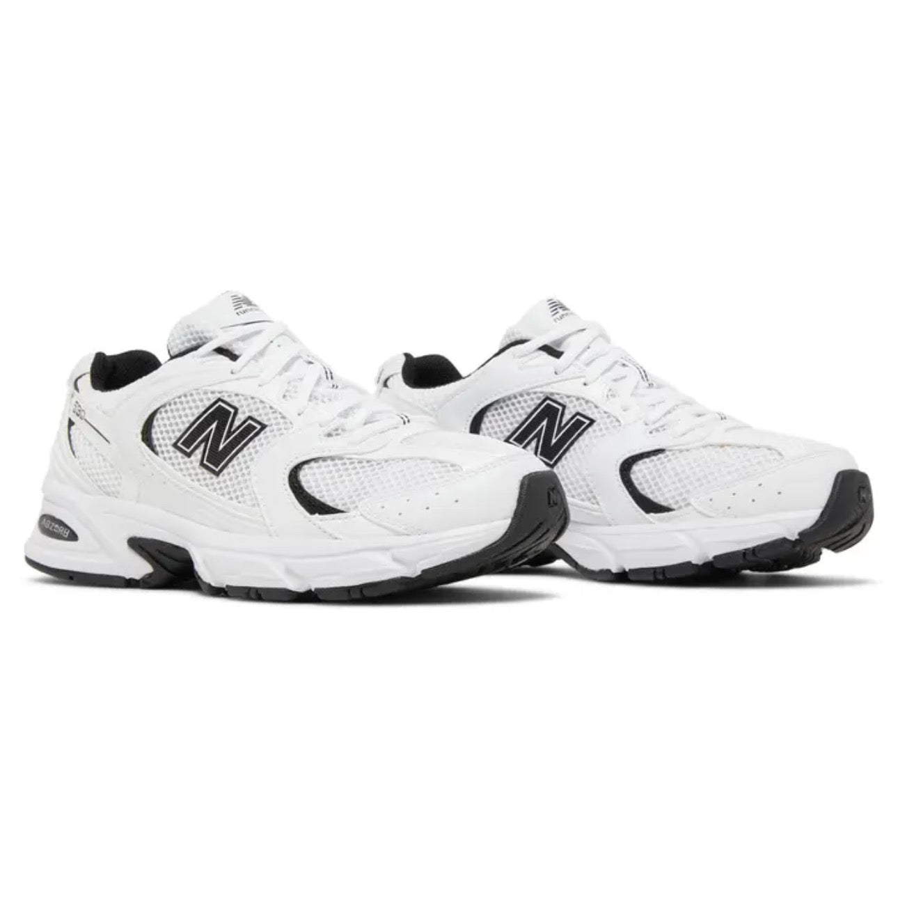 New Balance 530 – White Black Details