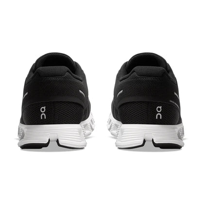 On Running Cloud 5 Black/White